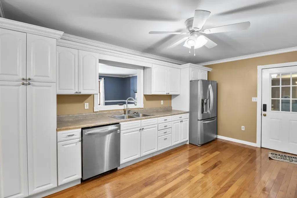 51 Tamarack Trace London KY 40741