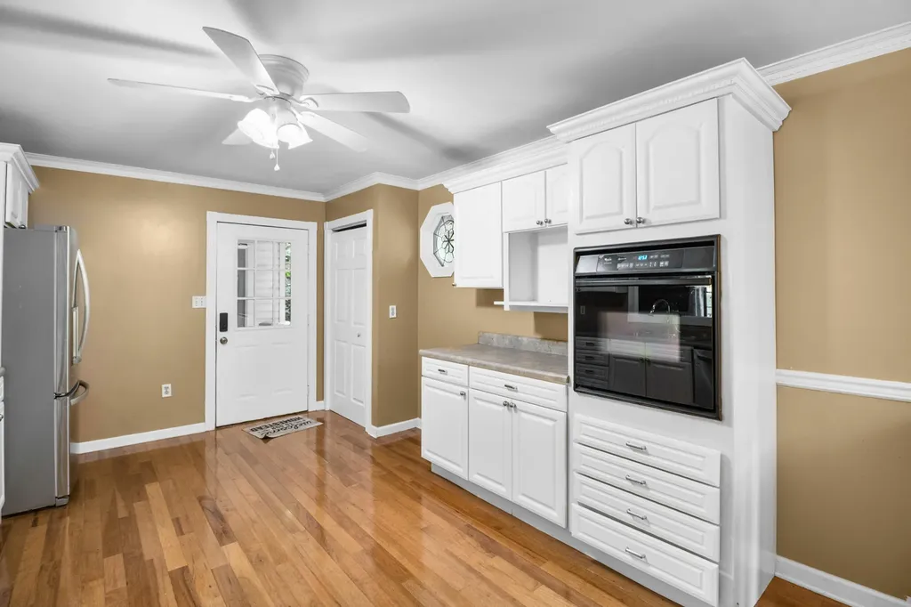 51 Tamarack Trace London KY 40741