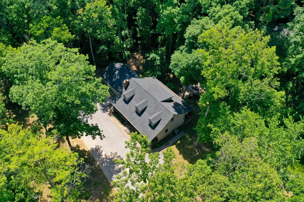 51 Tamarack Trace London KY 40741