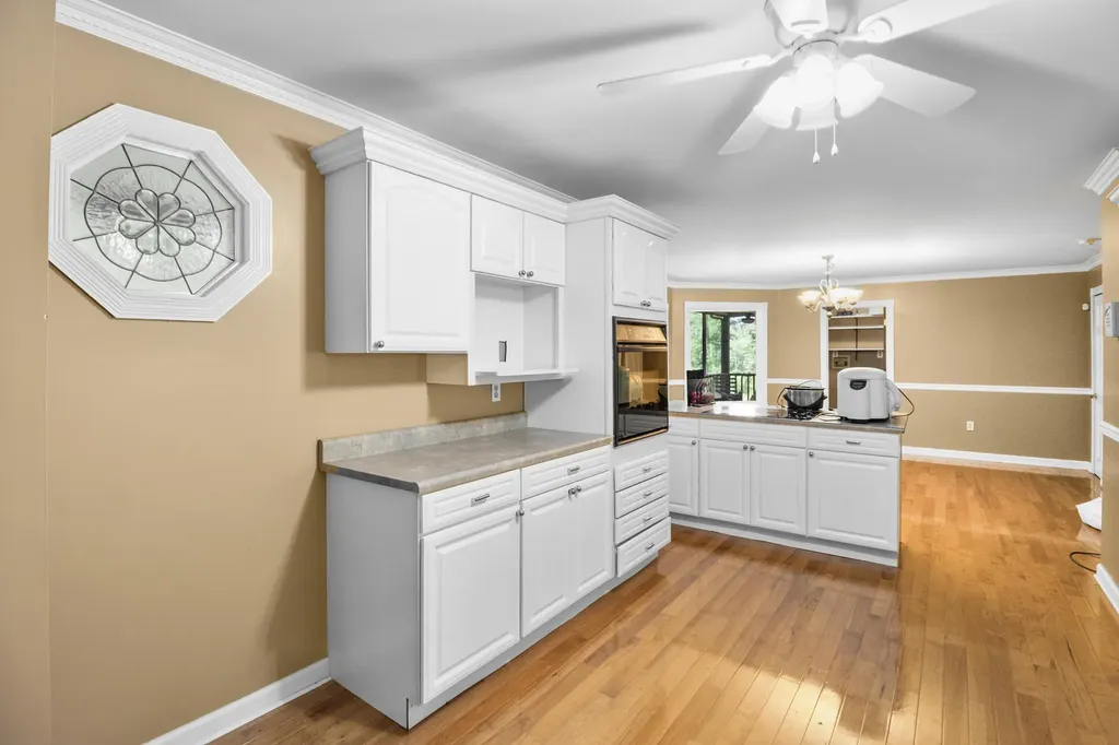 51 Tamarack Trace London KY 40741