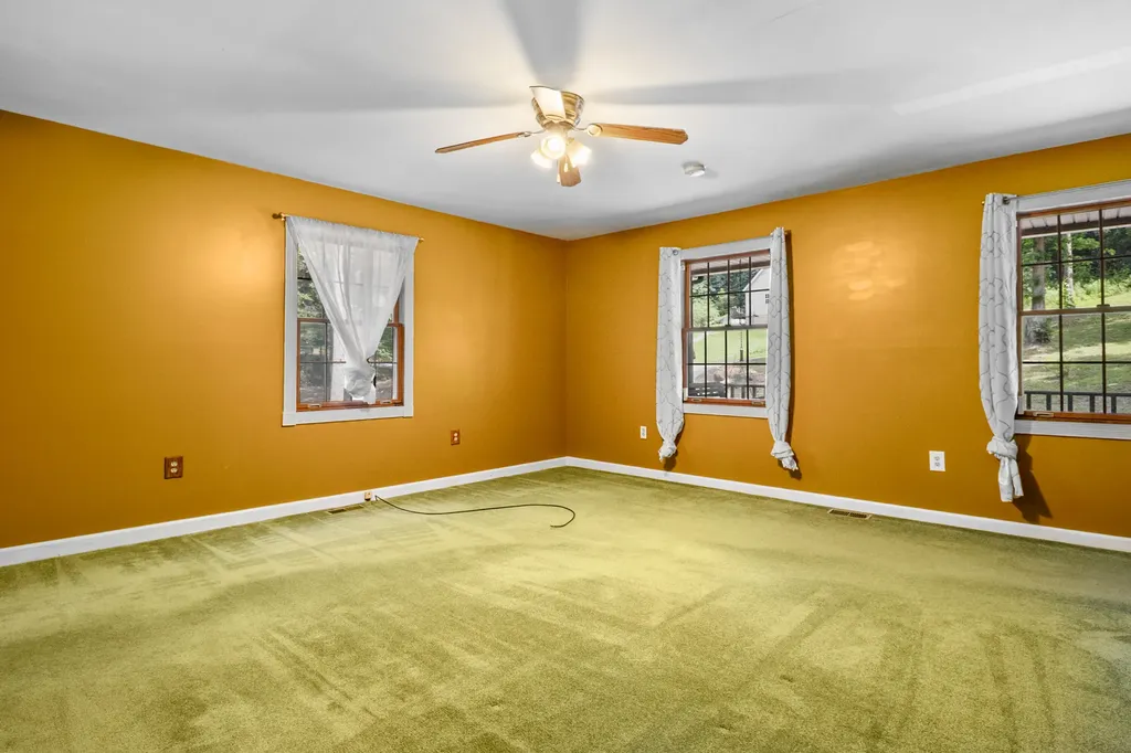 51 Tamarack Trace London KY 40741