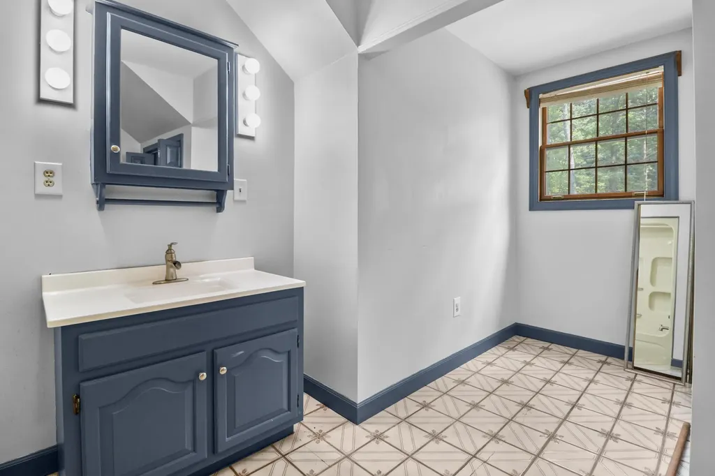 51 Tamarack Trace London KY 40741