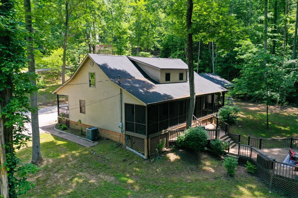 51 Tamarack Trace London KY 40741