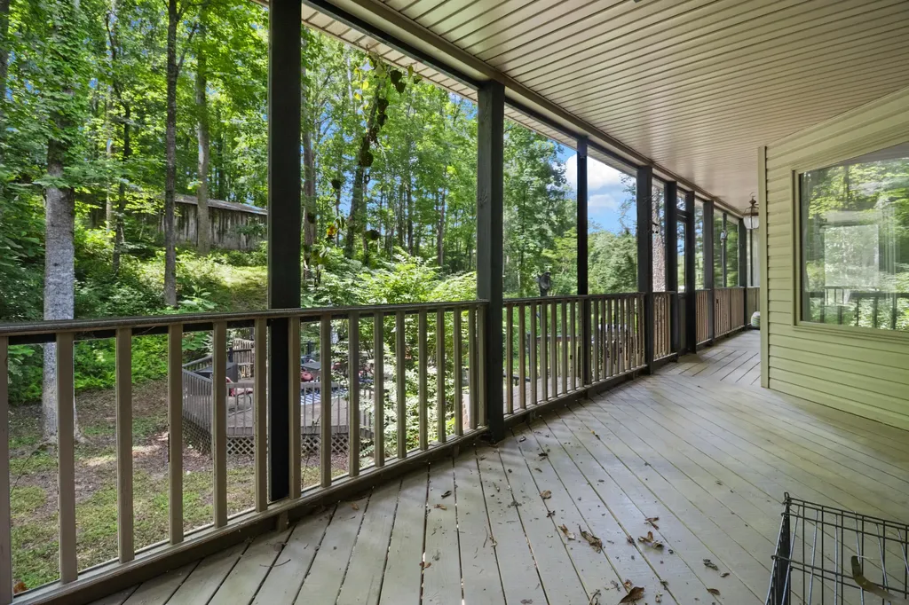 51 Tamarack Trace London KY 40741
