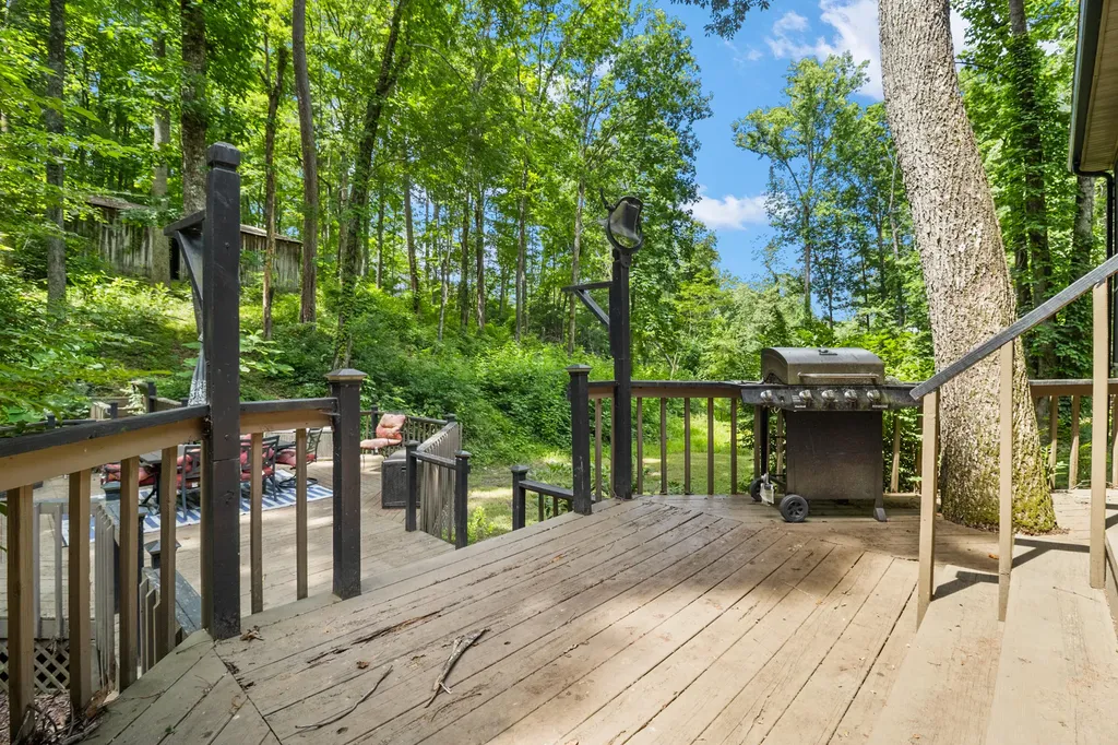 51 Tamarack Trace London KY 40741