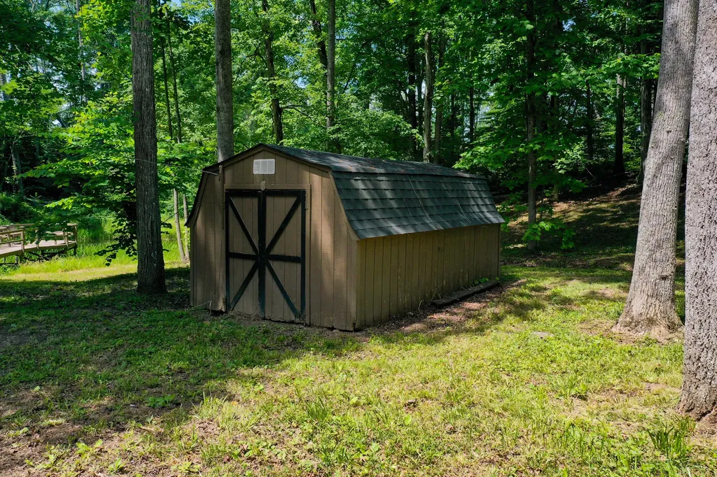 51 Tamarack Trace London KY 40741