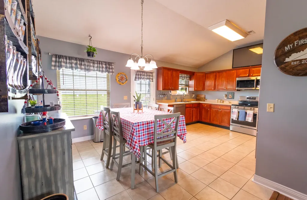 35 Nolin Court Morehead KY 40351