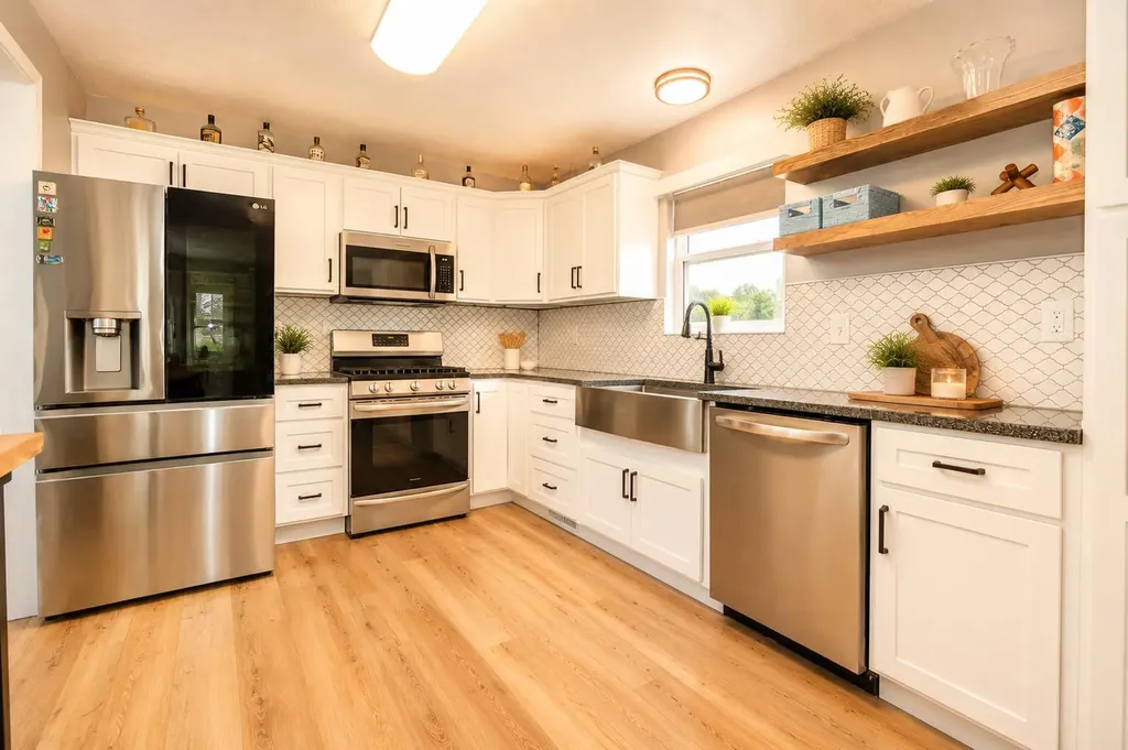 3768 Priceville Road Munfordville KY 42765