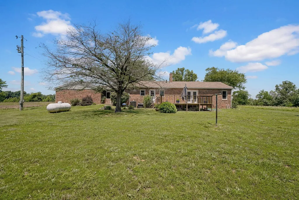 5566 Ky-120 Dixon KY 42409