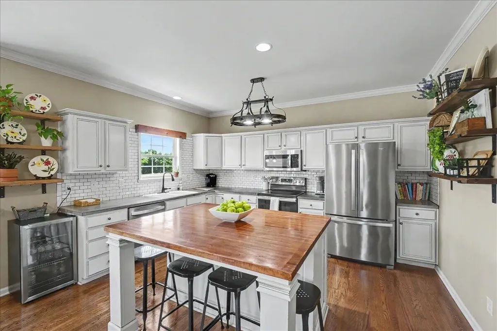 175 Inverness Drive Georgetown KY 40324