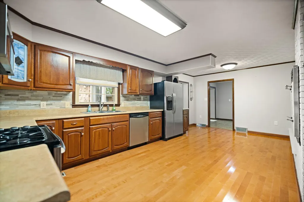 29 S Teresa Drive Owingsville KY 40360