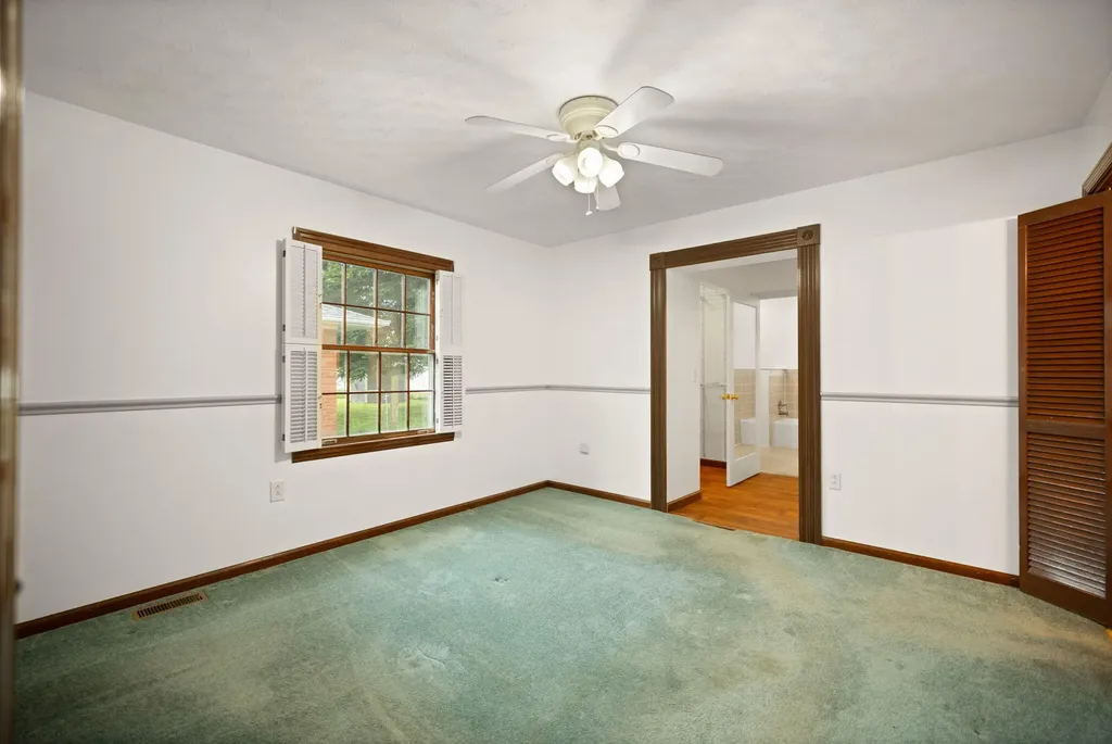 29 S Teresa Drive Owingsville KY 40360