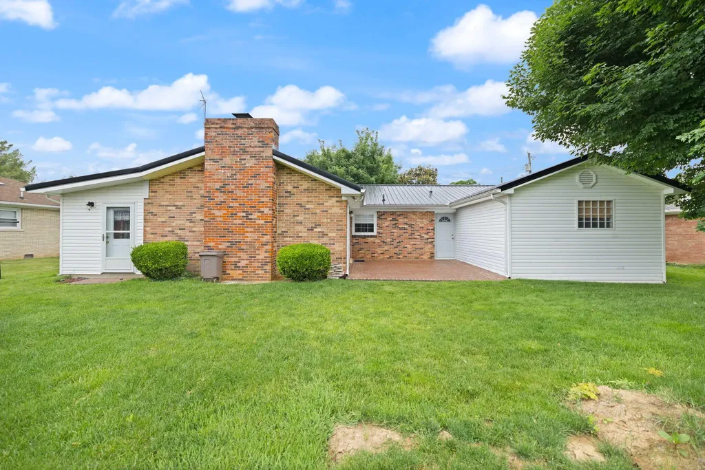 29 S Teresa Drive Owingsville KY 40360