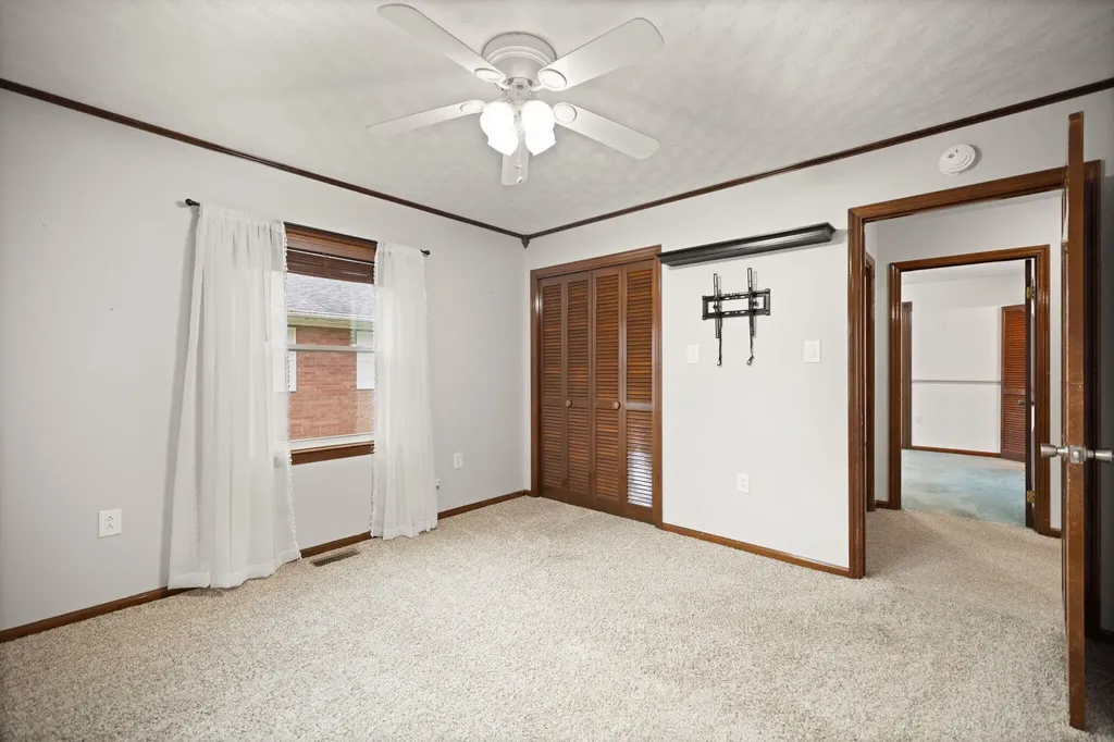 29 S Teresa Drive Owingsville KY 40360