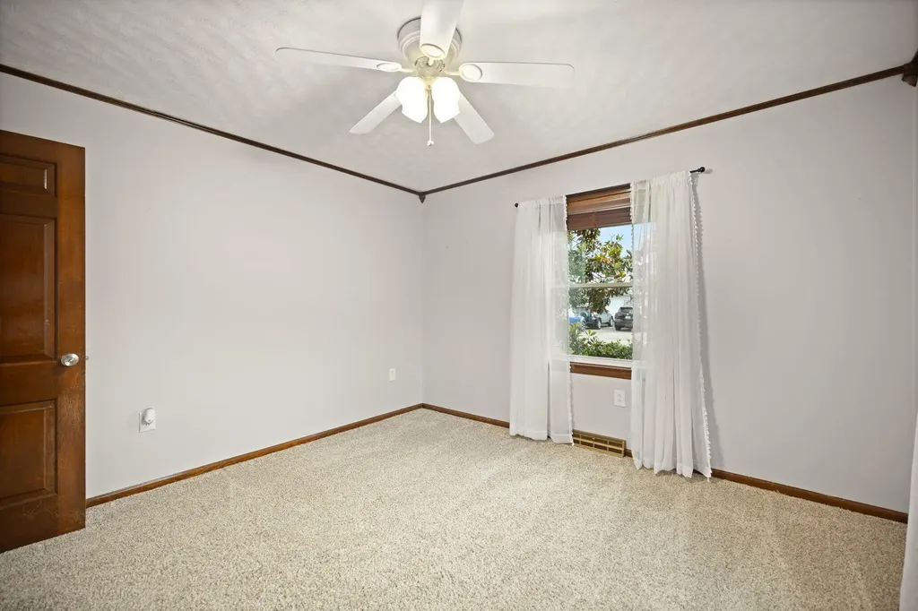 29 S Teresa Drive Owingsville KY 40360