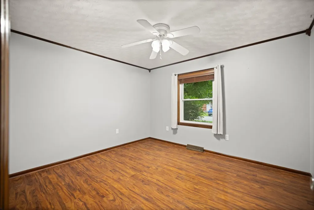 29 S Teresa Drive Owingsville KY 40360