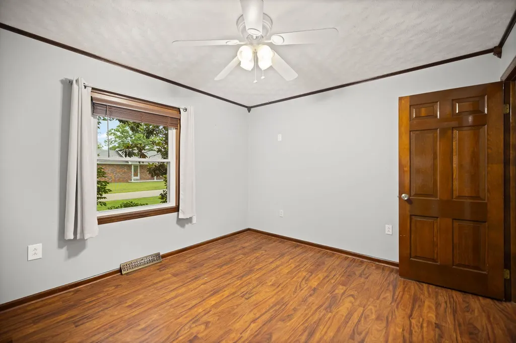 29 S Teresa Drive Owingsville KY 40360