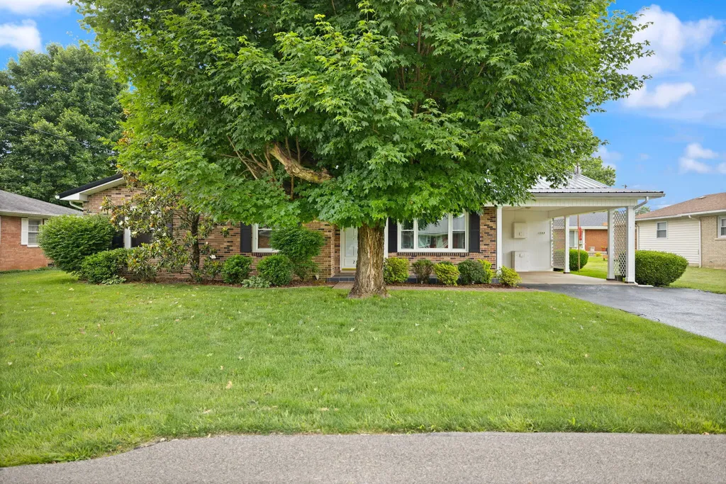 29 S Teresa Drive Owingsville KY 40360