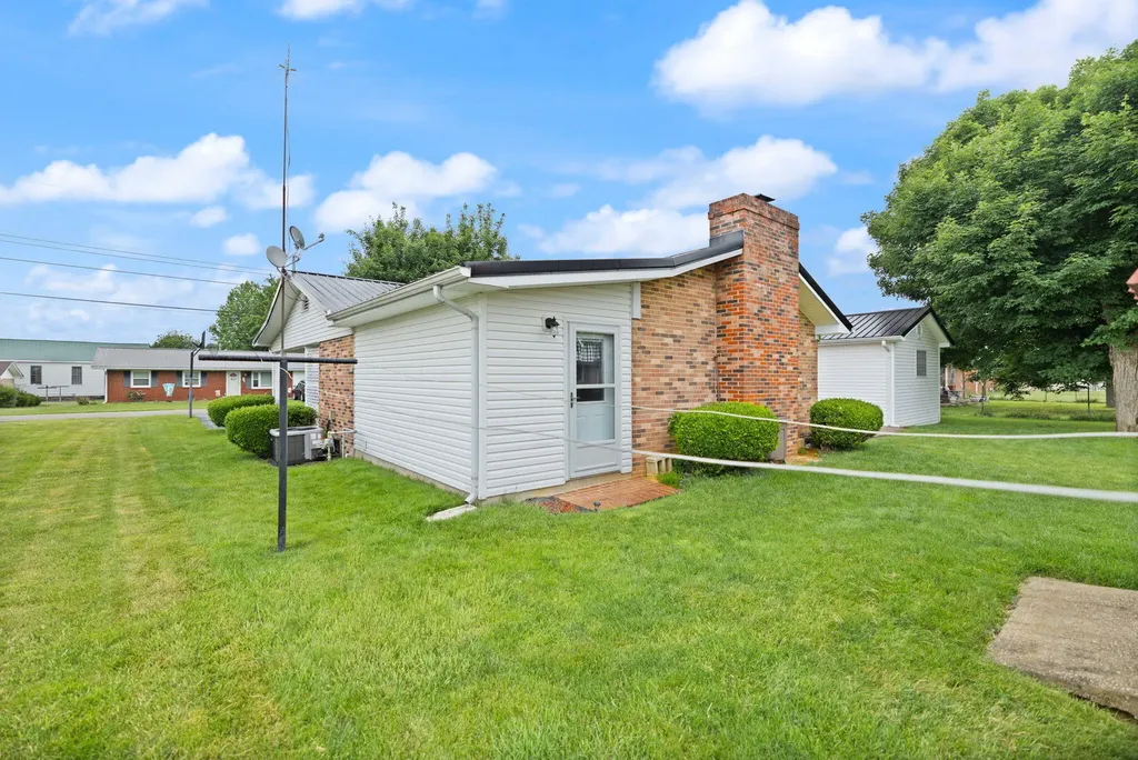 29 S Teresa Drive Owingsville KY 40360