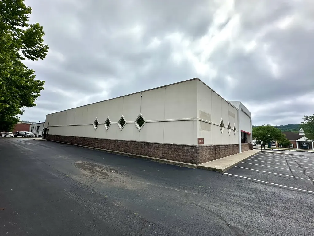 343 N Wallace Wilkinson Boulevard Liberty KY 42539