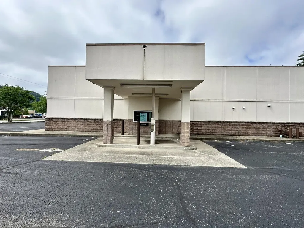 343 N Wallace Wilkinson Boulevard Liberty KY 42539