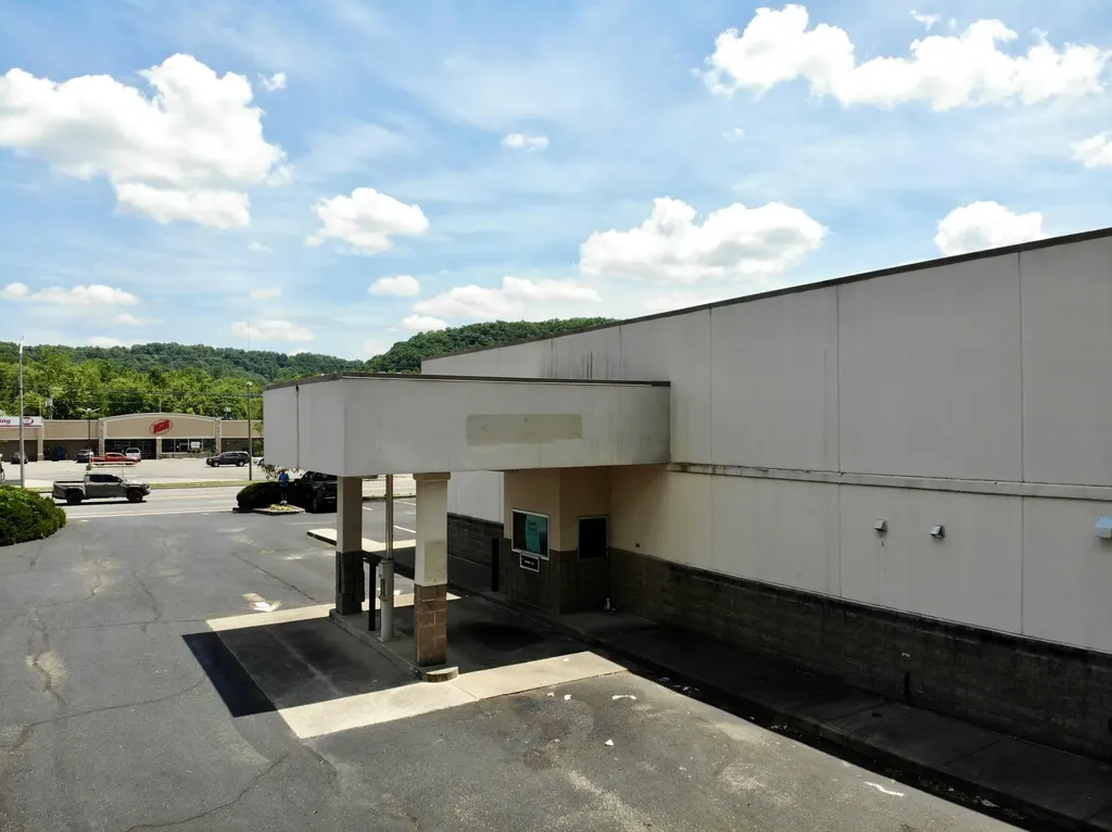 343 N Wallace Wilkinson Boulevard Liberty KY 42539