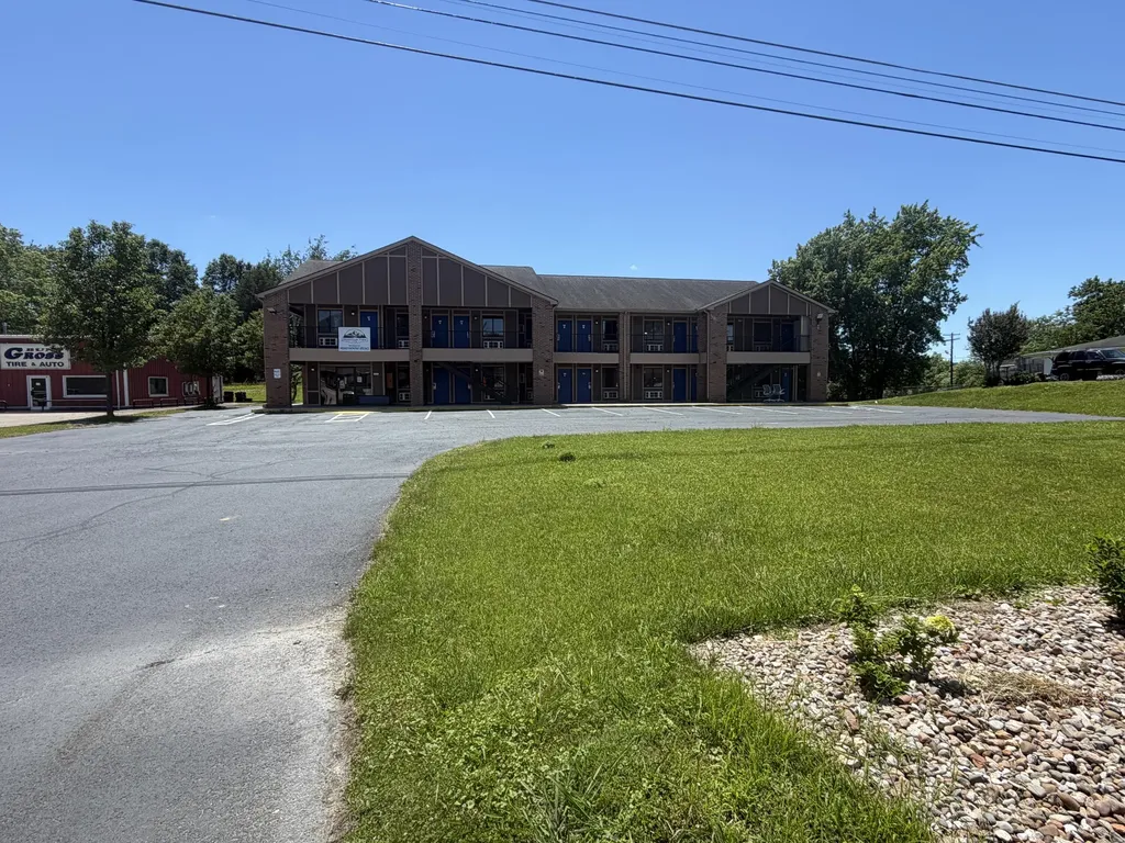1075 Richmond Road Irvine KY 40336