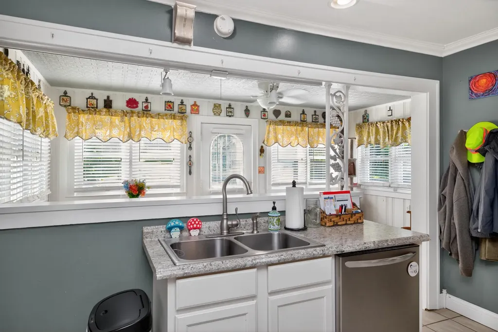 319 N Elm Street Carlisle KY 40311