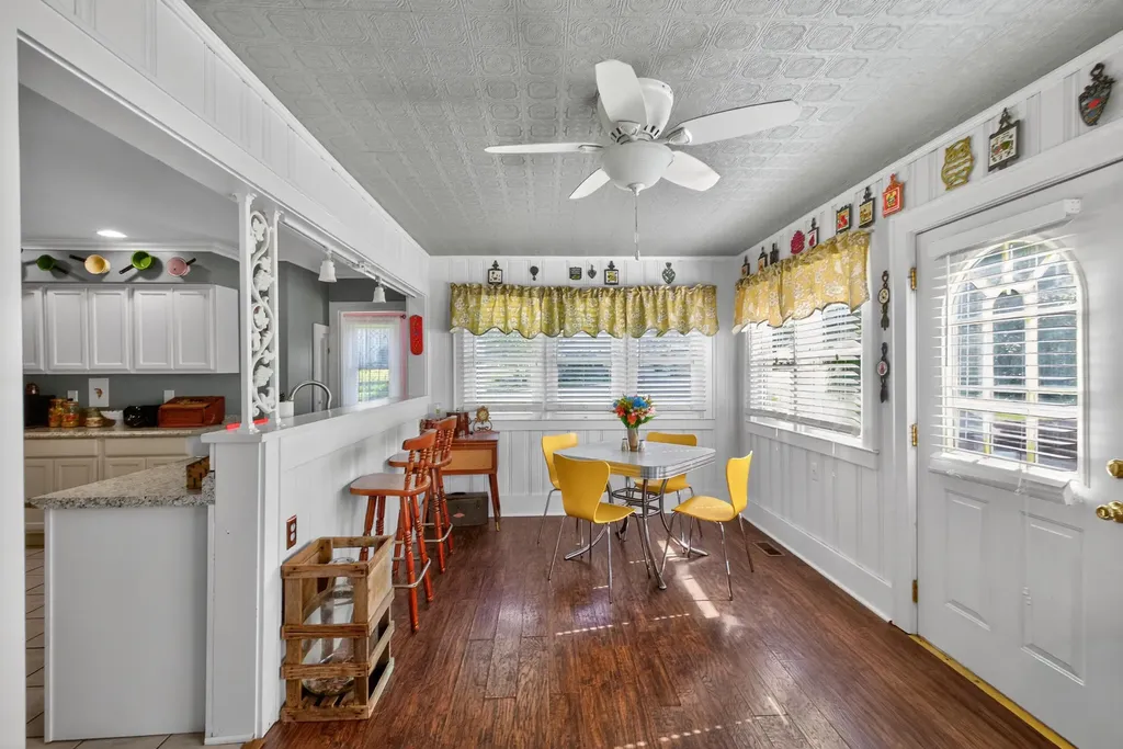 319 N Elm Street Carlisle KY 40311