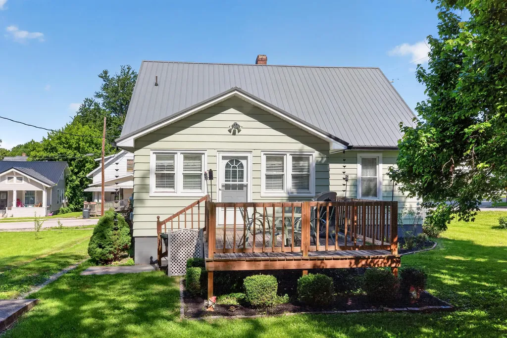 319 N Elm Street Carlisle KY 40311