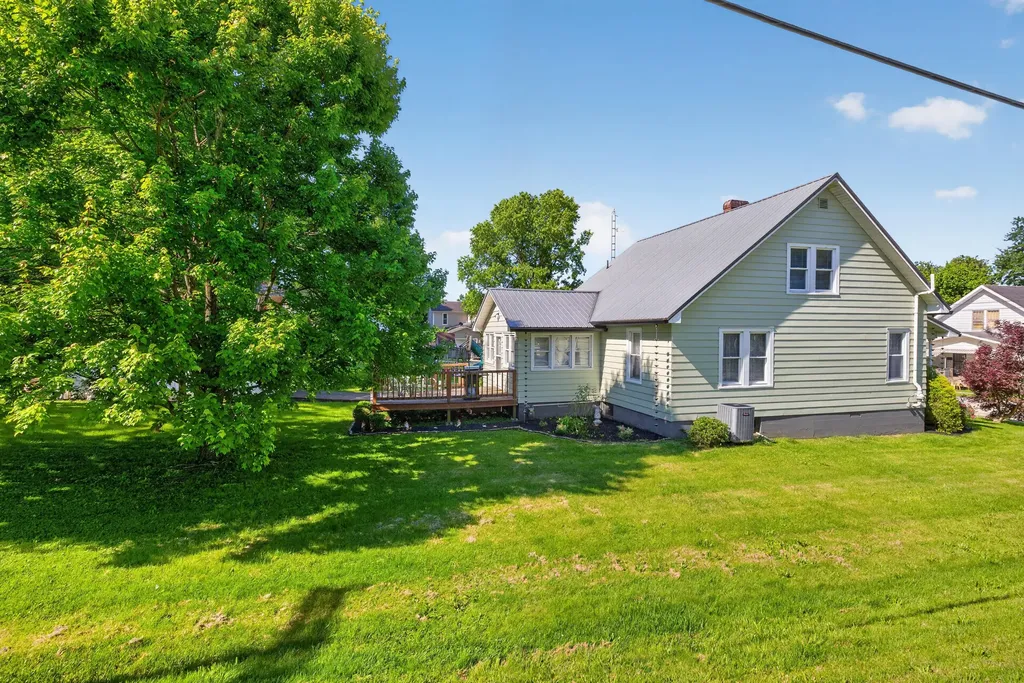 319 N Elm Street Carlisle KY 40311