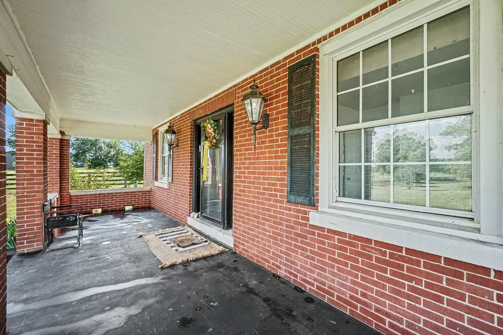 2722 New Lair Road Cynthiana KY 41031