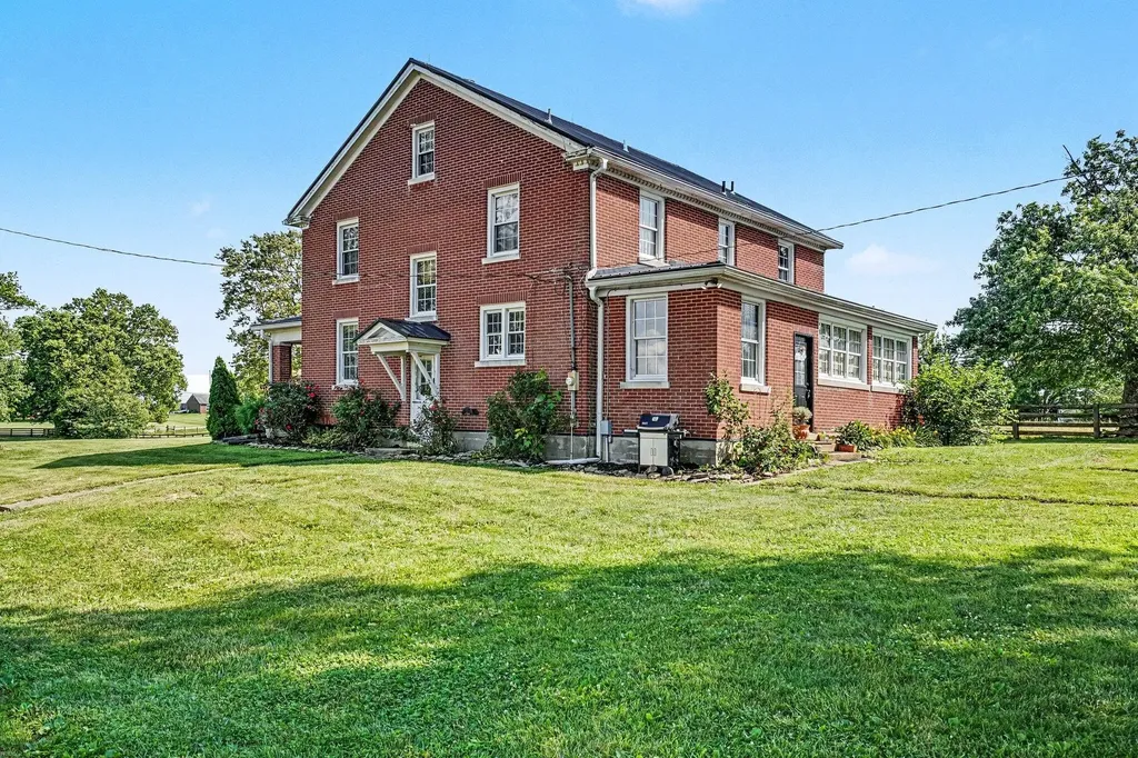 2722 New Lair Road Cynthiana KY 41031