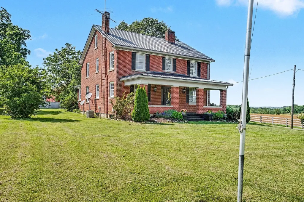 2722 New Lair Road Cynthiana KY 41031