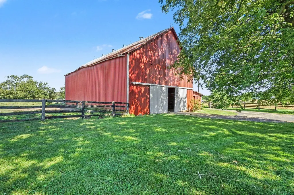 2722 New Lair Road Cynthiana KY 41031