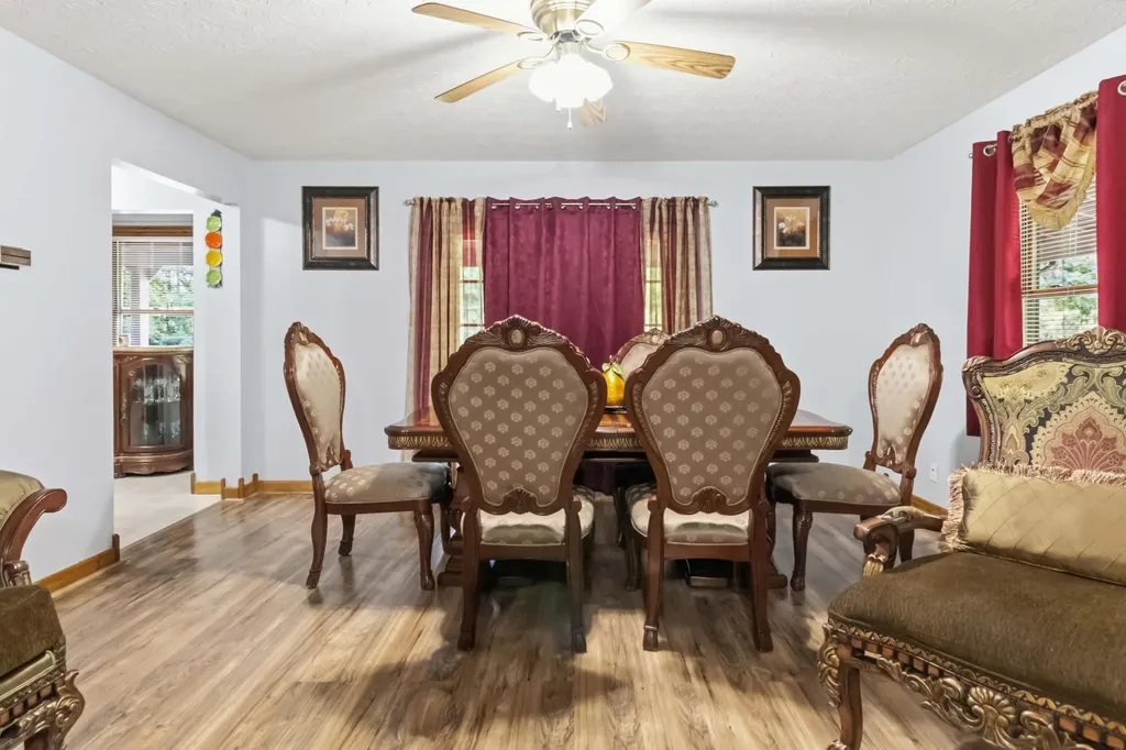 1803 Patsy Riffe Road Middleburg KY 42541