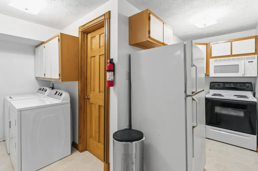 1803 Patsy Riffe Road Middleburg KY 42541