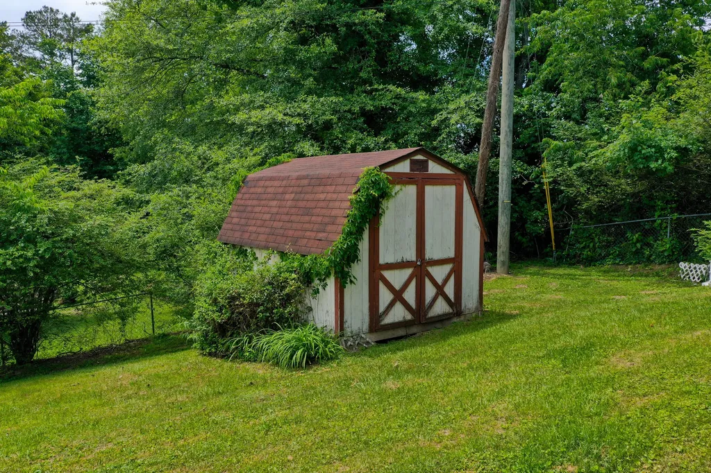 107 Greenfield Lane Corbin KY 40701