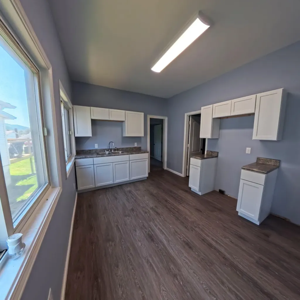 504 Cantrill Street Irvine KY 40336