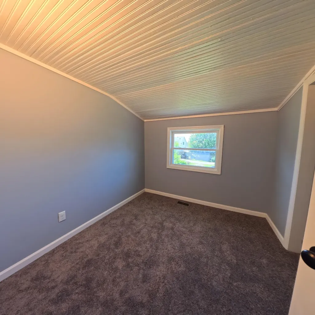 504 Cantrill Street Irvine KY 40336