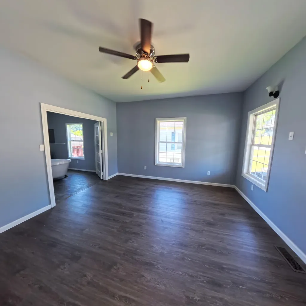 504 Cantrill Street Irvine KY 40336