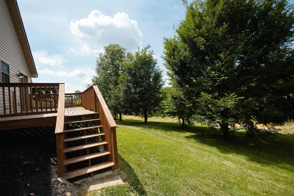 464 Mcconnells Trace Lexington KY 40511
