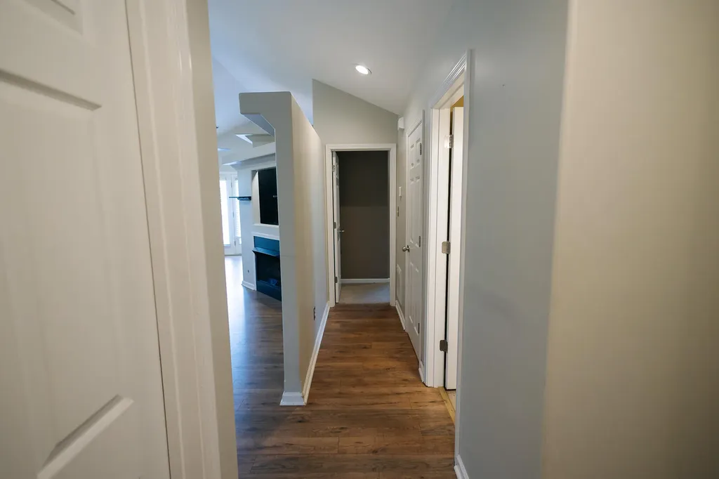 464 Mcconnells Trace Lexington KY 40511
