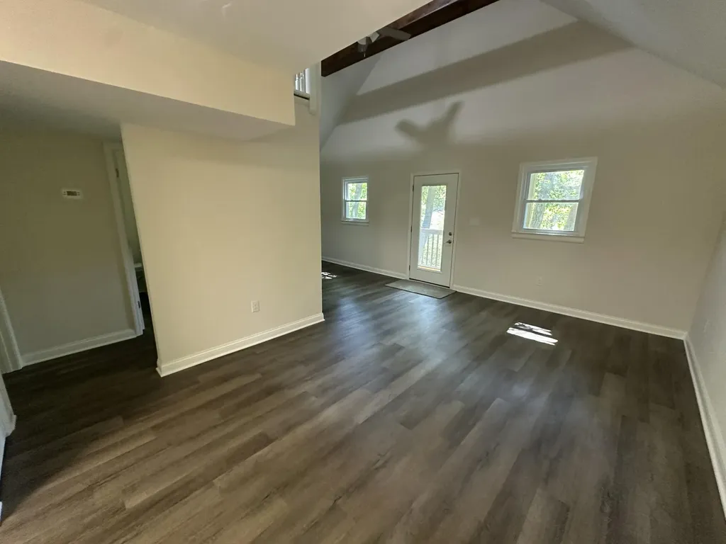 955 Right Angle Road Winchester KY 40391