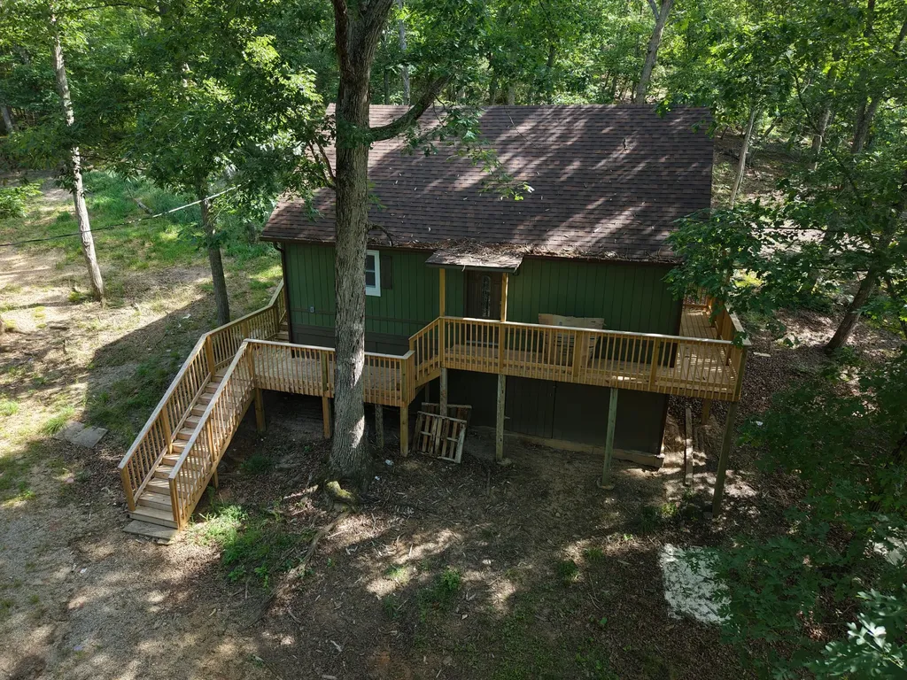 955 Right Angle Road Winchester KY 40391