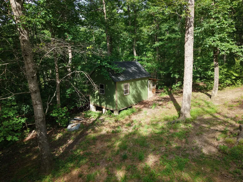 955 Right Angle Road Winchester KY 40391
