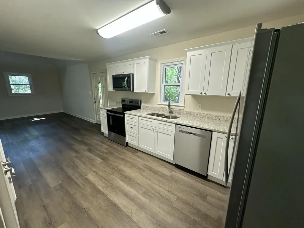 955 Right Angle Road Winchester KY 40391