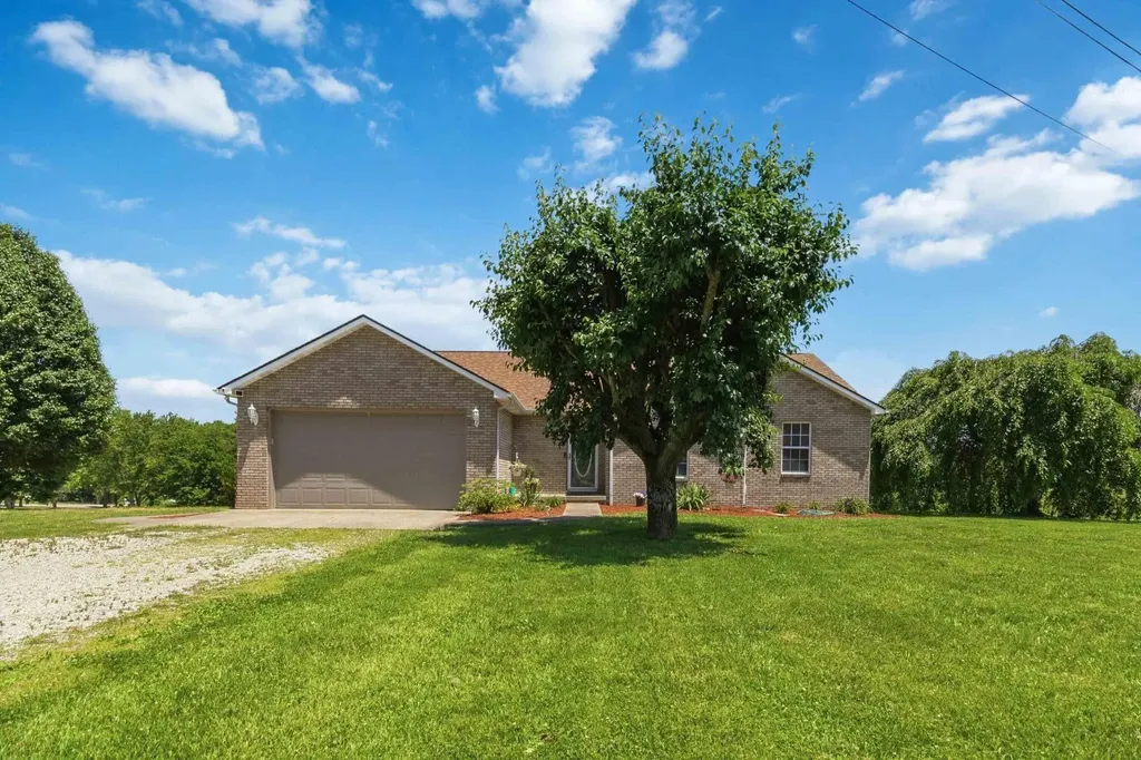 2325 Ky-1394 East Bernstadt KY 40729
