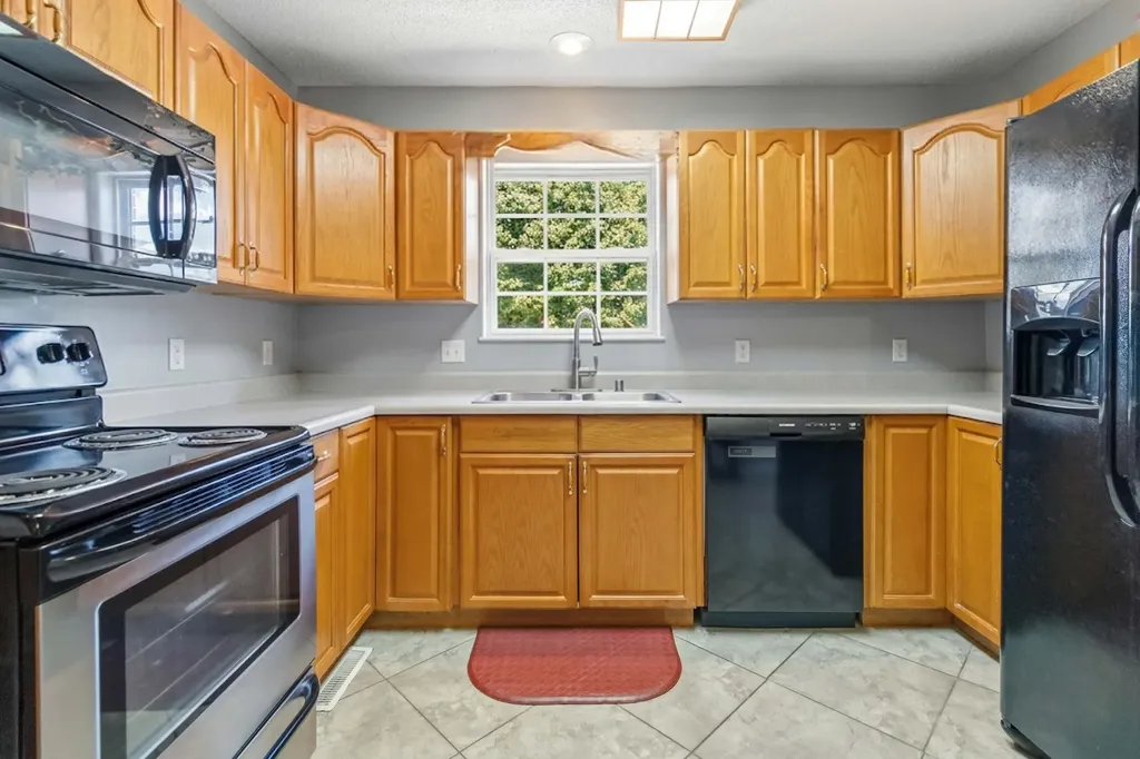 2325 Ky-1394 East Bernstadt KY 40729