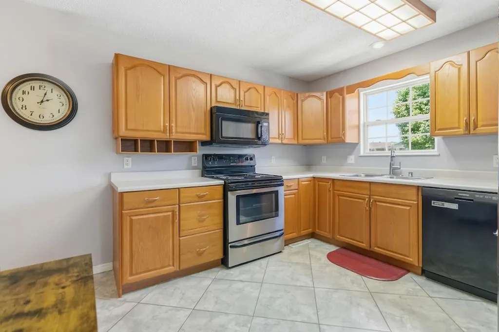 2325 Ky-1394 East Bernstadt KY 40729